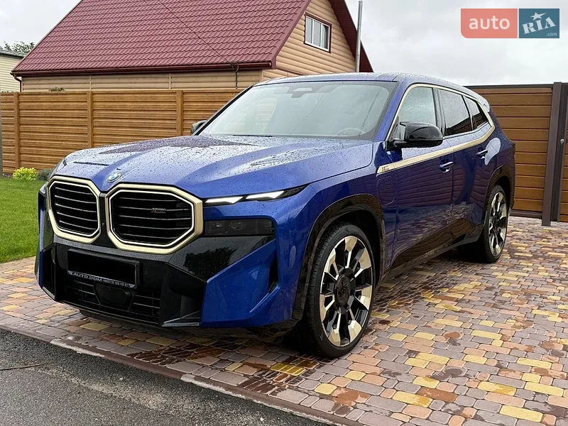 BMW XM 2023