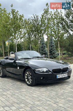 Родстер BMW Z4 2004 в Белогородке