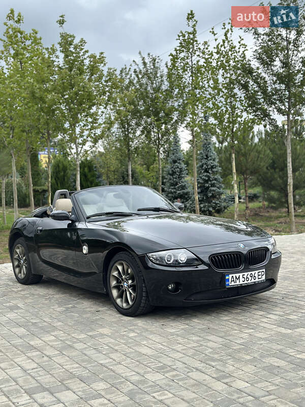 BMW Z4 2004