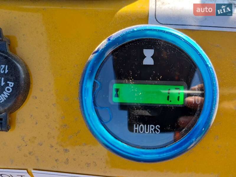 Минипогрузчик Bobcat 325 2025 в Черновцах