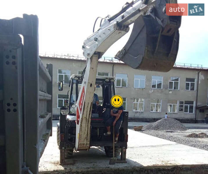 Екскаватор навантажувач Bobcat 730 2023 в Трускавці