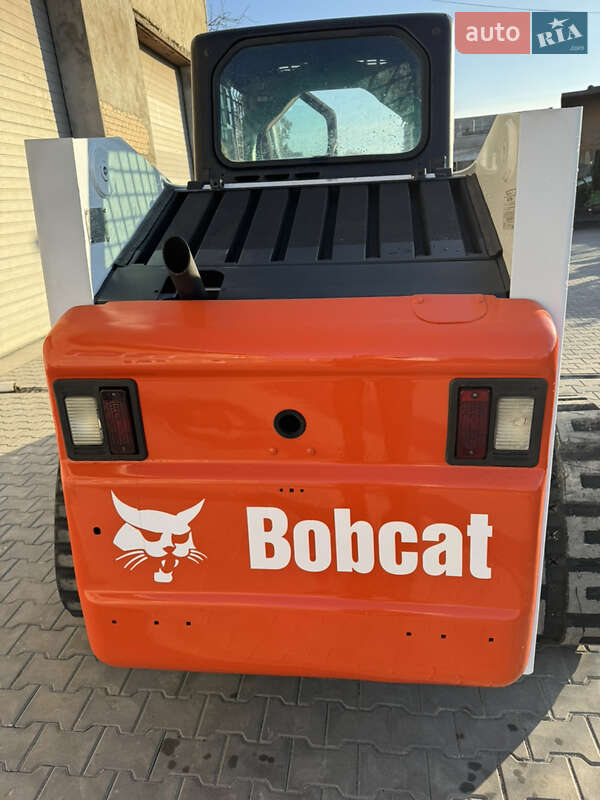 Фронтальный погрузчик Bobcat 864 2004 в Каменец-Подольском