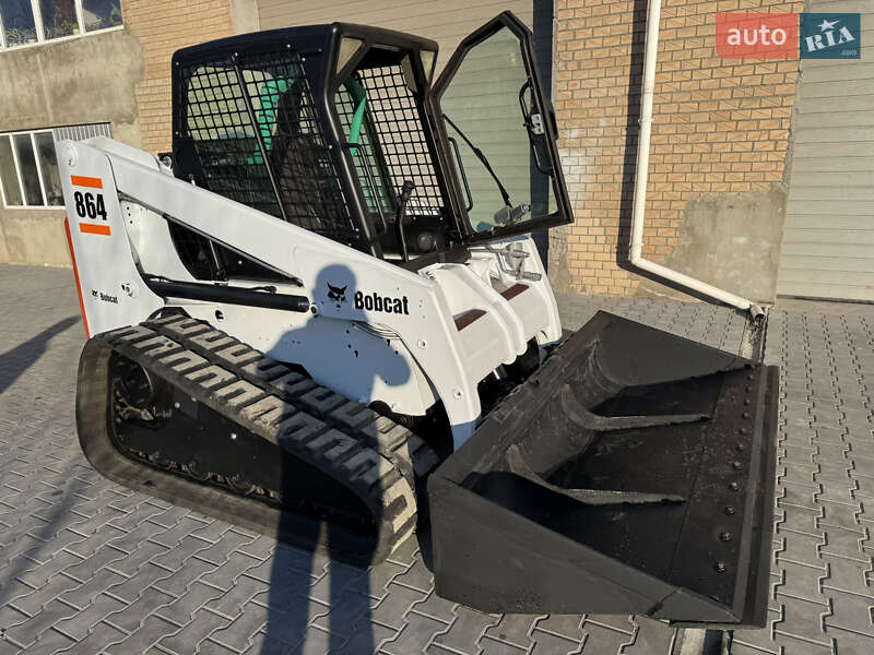 Фронтальный погрузчик Bobcat 864 2004 в Каменец-Подольском