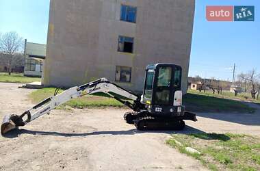 Миниэкскаватор Bobcat E32 2011 в 