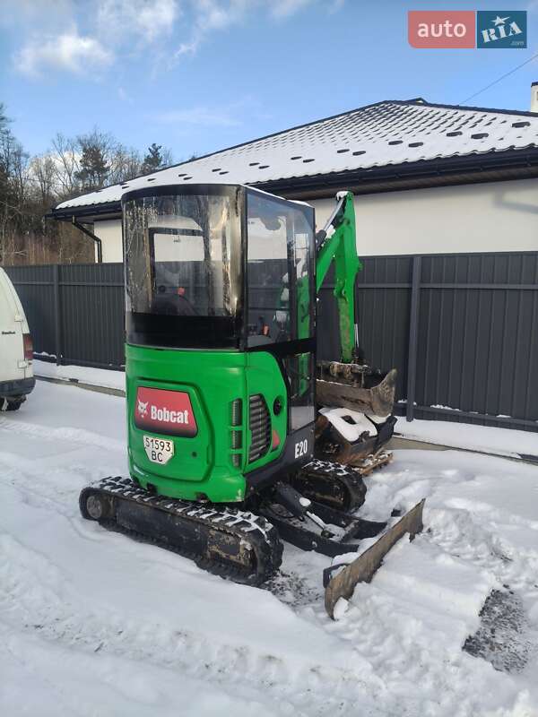 Міні-екскаватор Bobcat E 2016 в Львові
