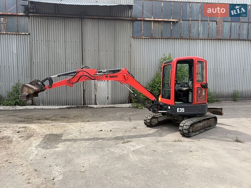 Миниэкскаватор Bobcat E 2010 в Луцке
