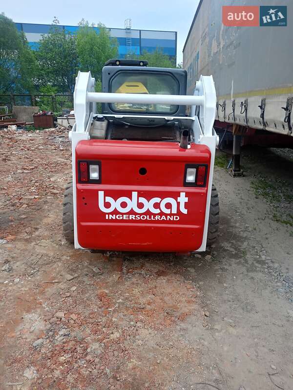 Фронтальный погрузчик Bobcat S185 2013 в Львове