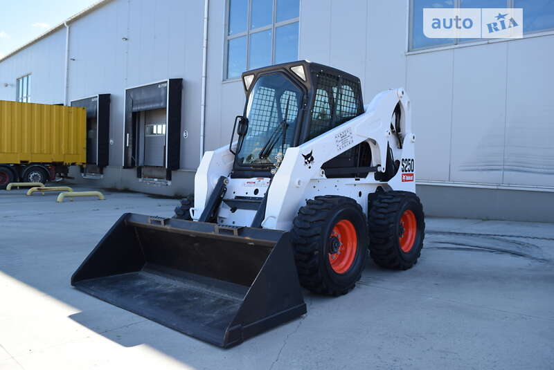 Минипогрузчик Bobcat S250 2008 в Ровно