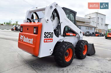 Минипогрузчик Bobcat S250 2004 в 