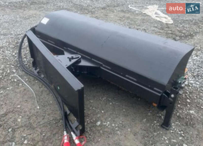 Минипогрузчик Bobcat S300 2010 в Луцке