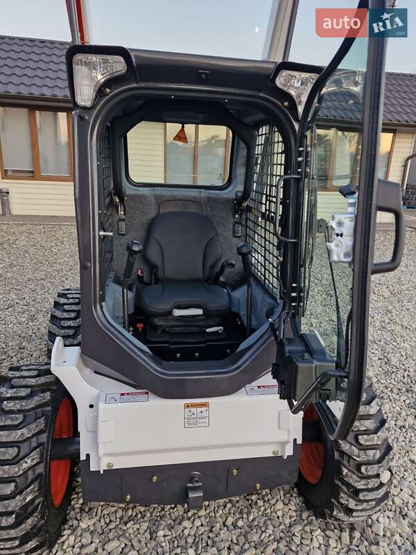 Міні-вантажник Bobcat S550 2017 в Чернівцях фото 16 Міні-вантажник Bobcat S550 2017 в Чернівцях