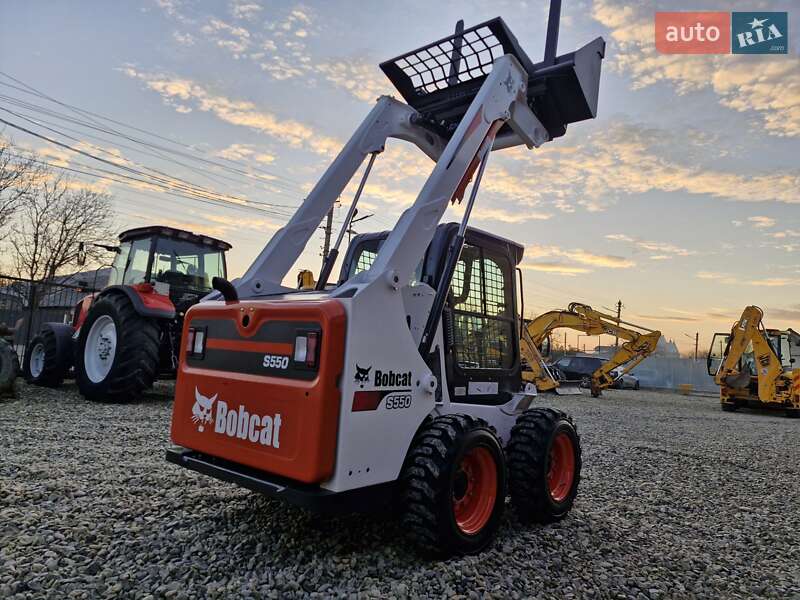Міні-вантажник Bobcat S550 2017 в Чернівцях фото 20 Міні-вантажник Bobcat S550 2017 в Чернівцях