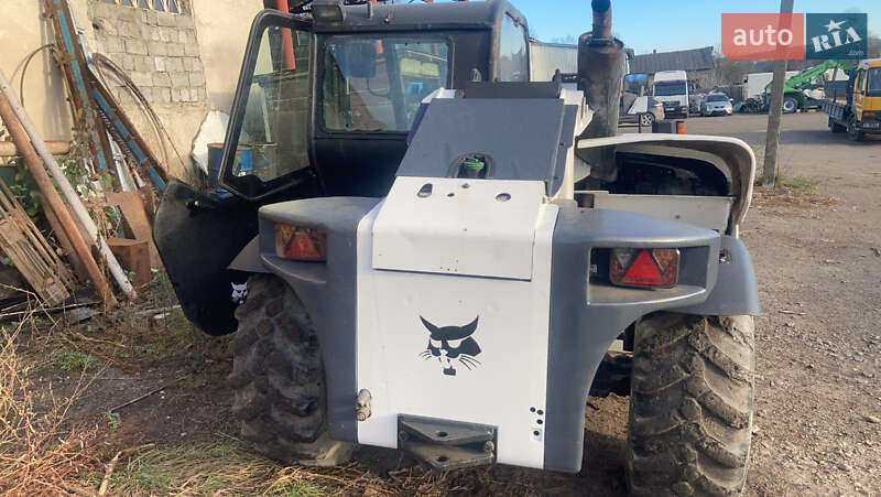 Телескопический погрузчик Bobcat T2556 2006 в Львове