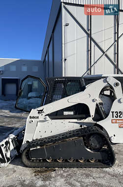 Міні-вантажник Bobcat T300 2009 в Львові