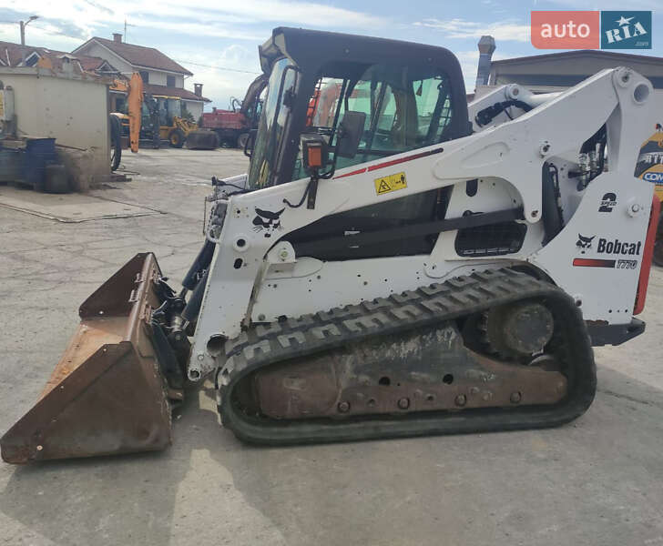 Міні-вантажник Bobcat T740 2015 в Луцьку