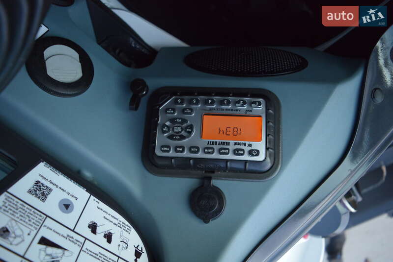 Міні-вантажник Bobcat T870 2011 в Рівному фото 16 Міні-вантажник Bobcat T870 2011 в Рівному