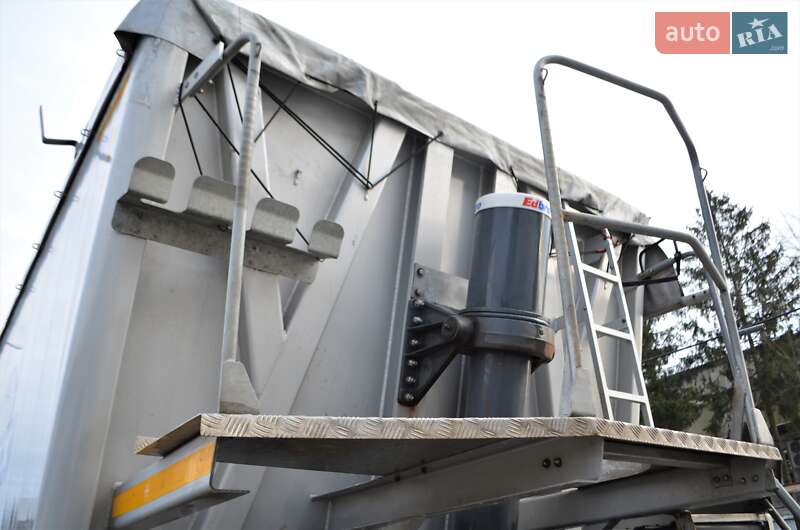 Самоскид напівпричіп Bodex KIS 3B 2018 в Львові