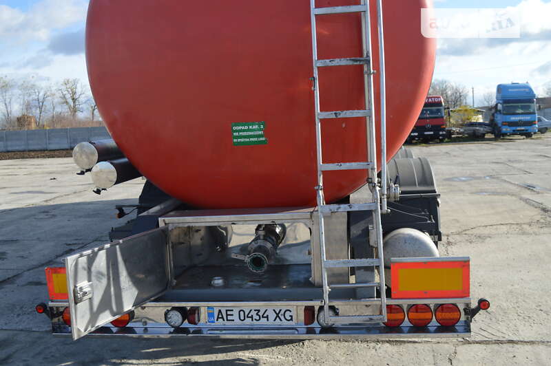 Цистерна полуприцеп Bodex KIS 3B 2008 в Днепре