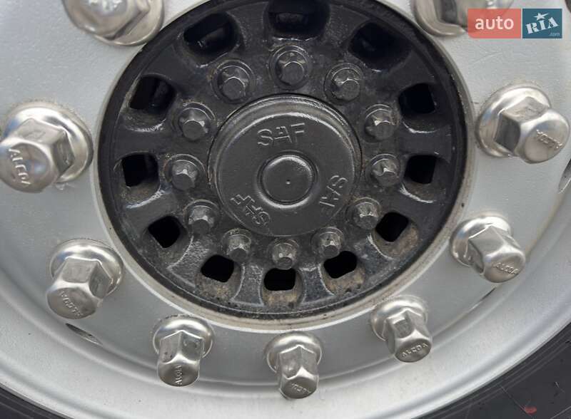 Контейнеровоз напівпричіп Bodex KIS 3B 2006 в Кременчуці