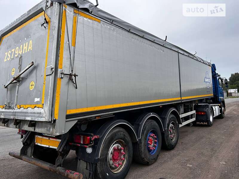 Самоскид напівпричіп Bodex KIS 3W-A 2011 в Гайвороні