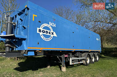 Самосвал полуприцеп Bodex KIS 3W-A 2005 в 