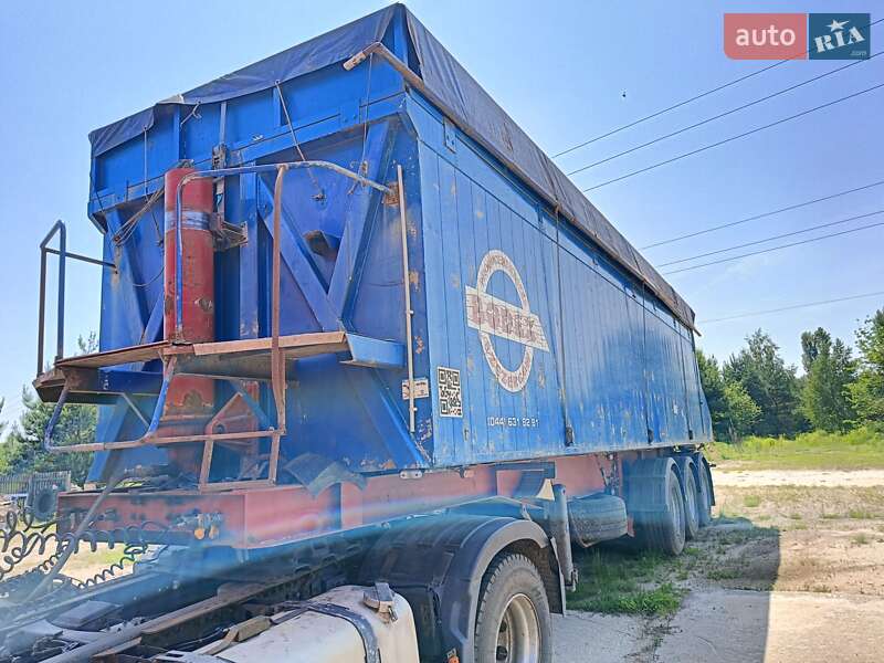 Зерновоз - полуприцеп Bodex KIS 3W-A 2010 в Макарове