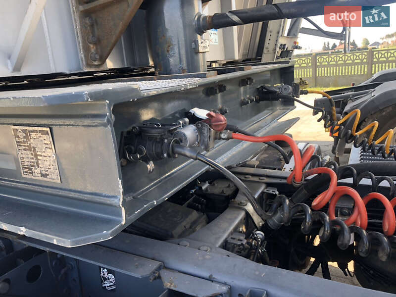 Самосвал полуприцеп Bodex KIS 3W-S 2012 в Одессе