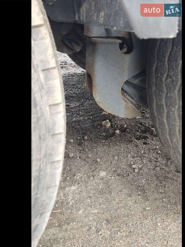 Самоскид напівпричіп Bodex KIS 3W-S 2009 в Миколаєві