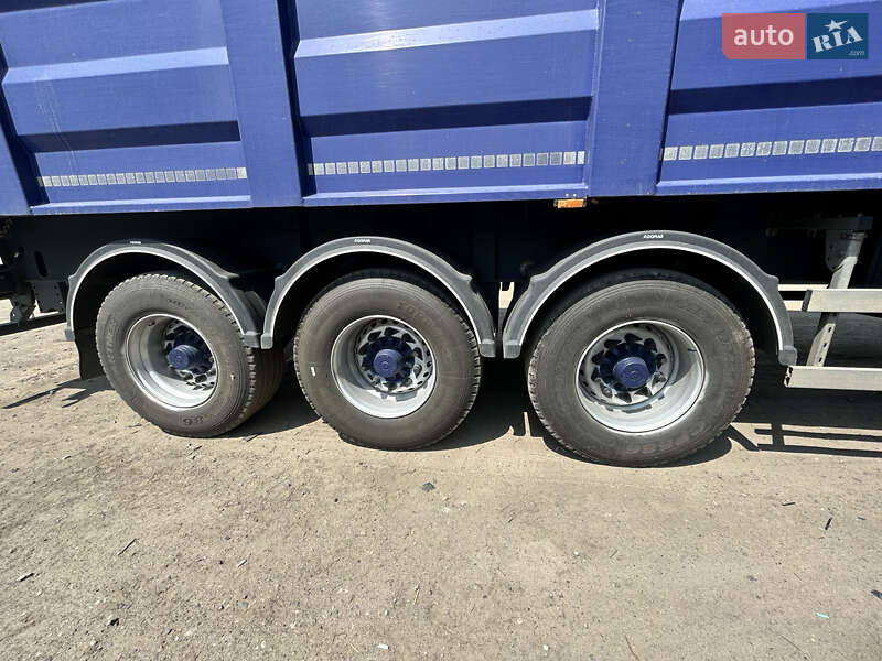 Самоскид напівпричіп Bodex KIS 3W-S 2007 в Павлограді