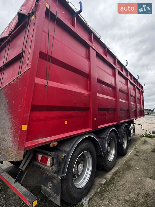 Самосвал полуприцеп Bodex KIS 3W-S 2007 в Луцке