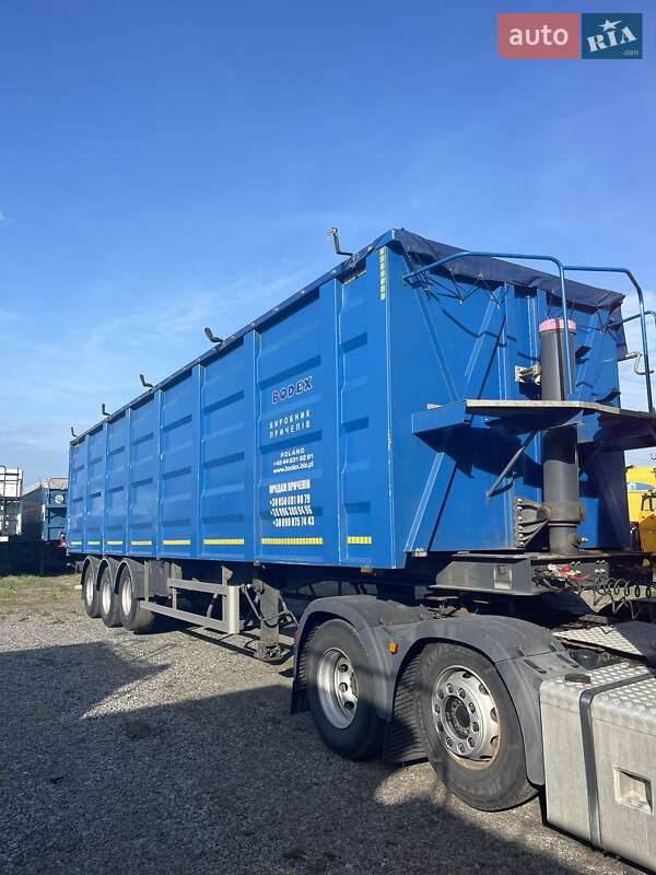 Самосвал полуприцеп Bodex KIS 3W 2013 в Виннице
