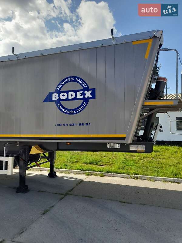 Самосвал полуприцеп Bodex KIS 3W 2023 в Лубнах