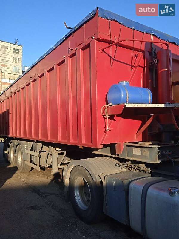 Самосвал полуприцеп Bodex KIS 3W 2004 в Могилев-Подольске