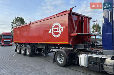 Самосвал полуприцеп Bodex KIS 3W 2005 в 