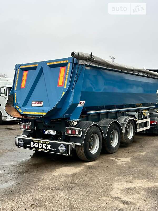 Самосвал полуприцеп Bodex KIS 2008 в Ивано-Франковске