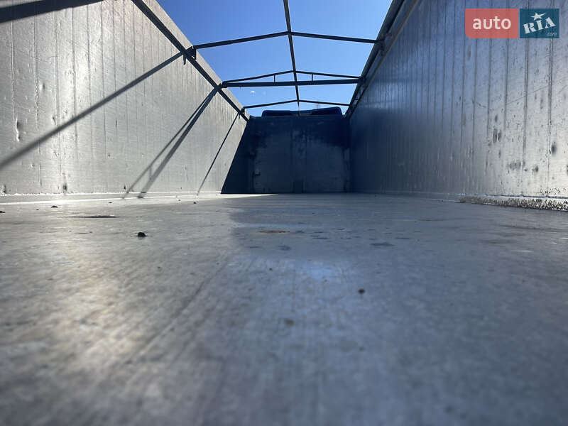 Самоскид напівпричіп Bodex KIS 2011 в Долині