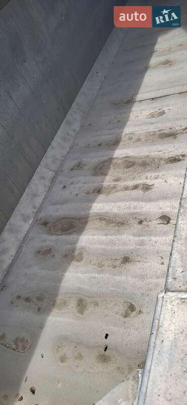 Самосвал полуприцеп Bodex KIS 2006 в Ровно фото 3 Самосвал полуприцеп Bodex KIS 2006 в Ровно