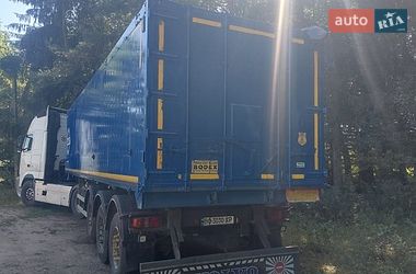 Зерновоз - полуприцеп Bodex KIS 2012 в Тячеве