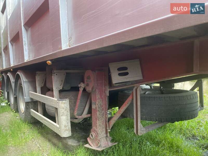 Самоскид напівпричіп Bodex Kiss 33 2003 в Старокостянтинові