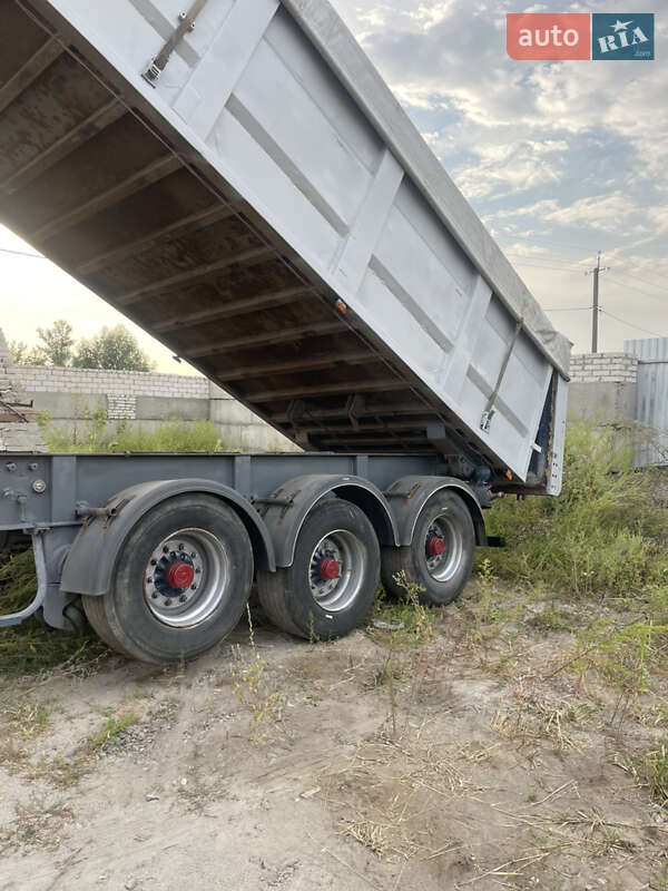 Самосвал полуприцеп Bodex Kiss 33 2005 в Обухове