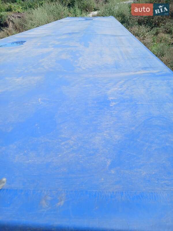 Зерновоз - полуприцеп Bodex Kiss 33 2002 в Тернополе