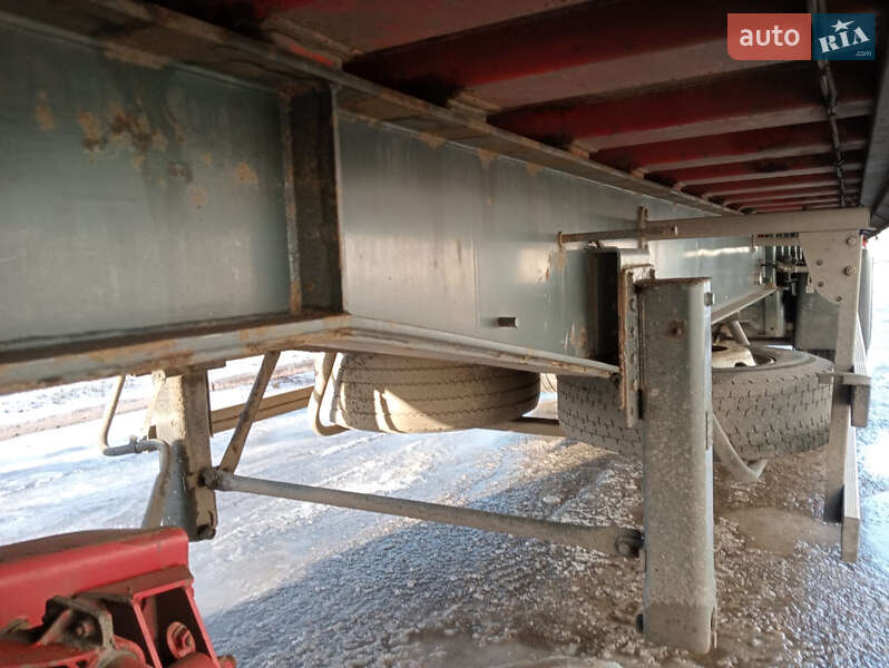 Зерновоз - напівпричіп Bodex Kiss 1998 в Дніпрі