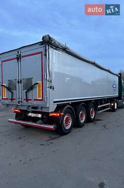 Зерновоз - напівпричіп Bodex Напівпричіп 2018 в Долині