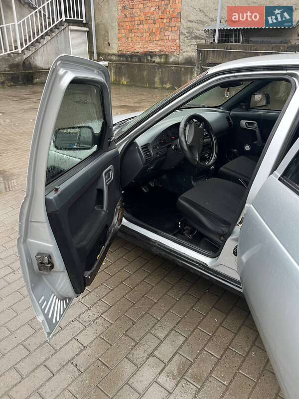 Седан Богдан 2110 2014 в Чернівцях