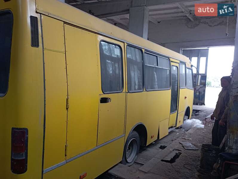 Приміський автобус Богдан А-091 2004 в Ужгороді фото 3 Приміський автобус Богдан А-091 2004 в Ужгороді