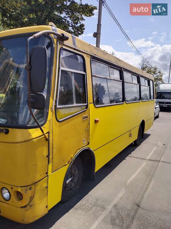 Городской автобус Богдан А-092 2005 в Киеве