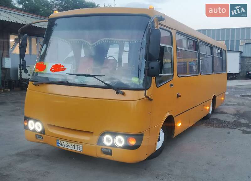 Міський автобус Богдан А-092 2005 в Києві фото 7 Міський автобус Богдан А-092 2005 в Києві