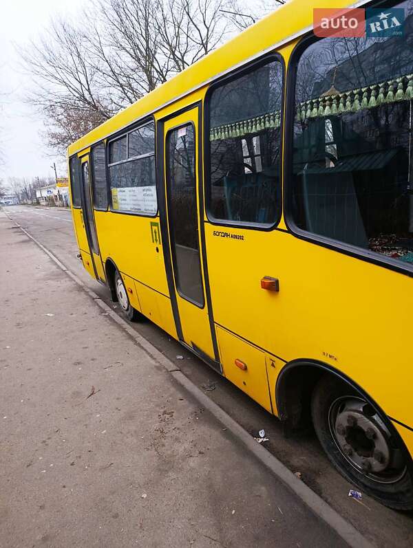 Городской автобус Богдан А-092 2004 в Киеве