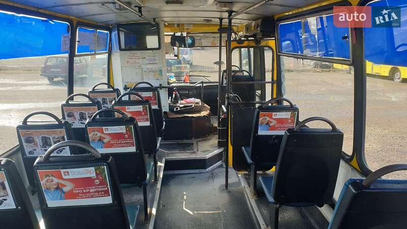 Городской автобус Богдан А-093 2011 в Черновцах