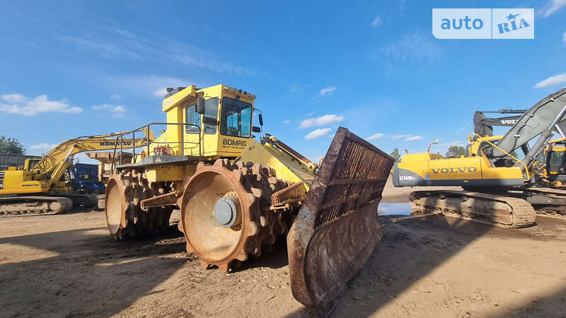 Бульдозер Bomag BC 2010 в Одесі